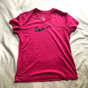 girls nike shirt